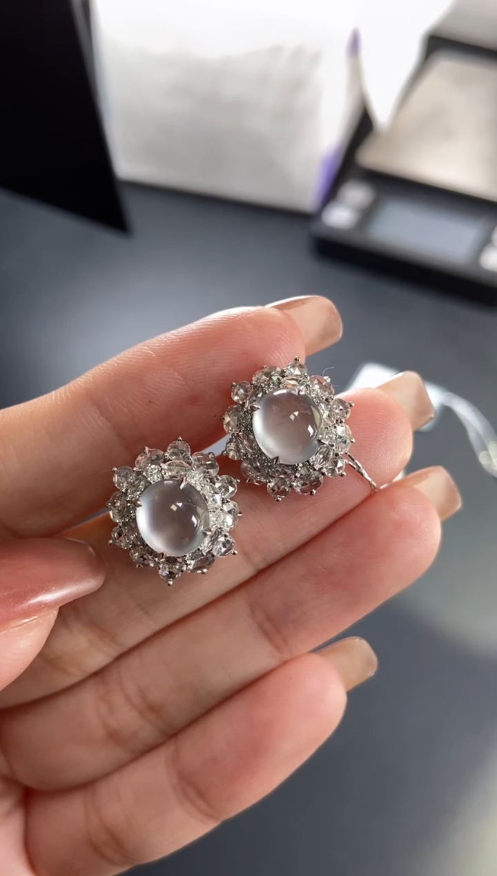 【闪购商品】翡翠耳饰18K金镶嵌耳饰