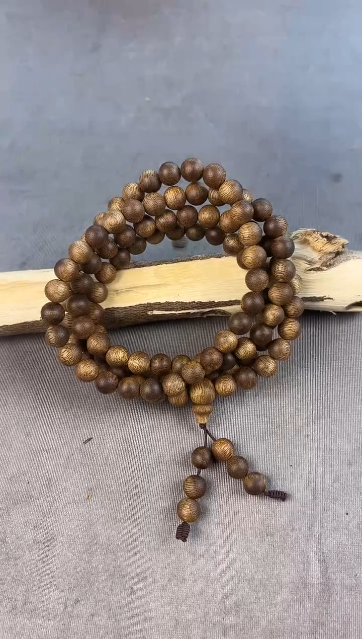 沉香沉香碎屑+白奇母树08圆珠多圈多样性发一