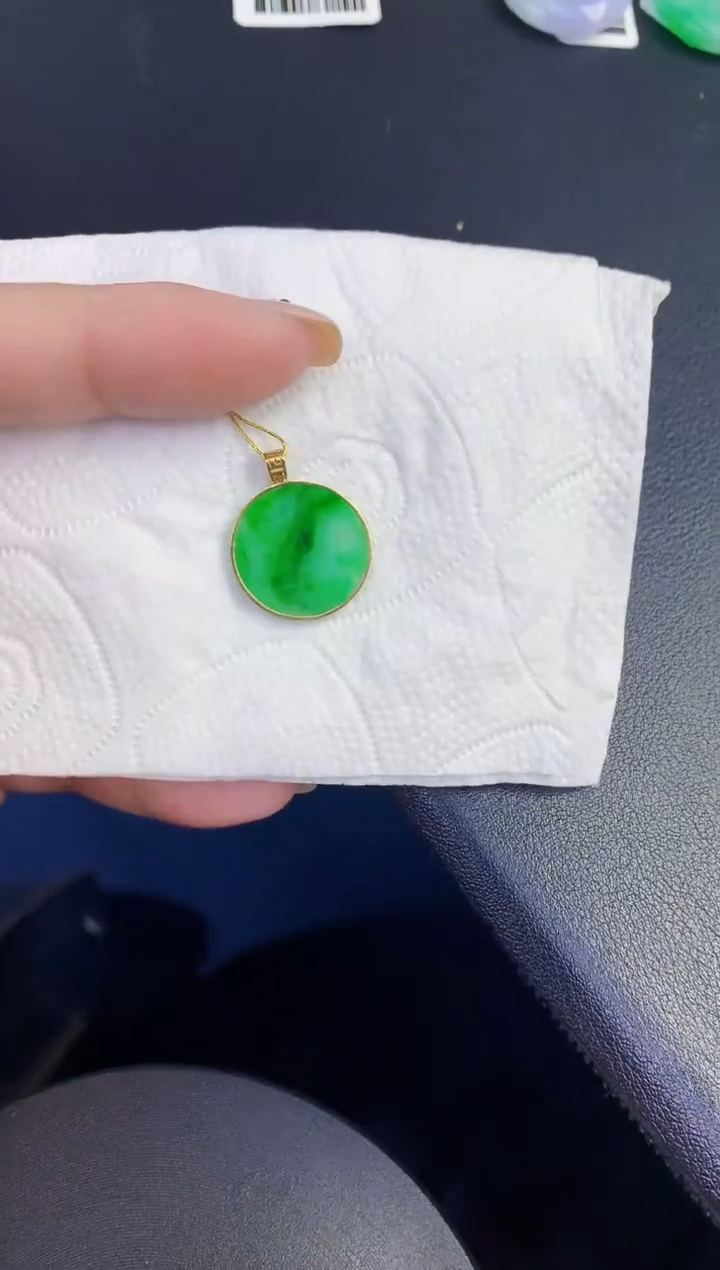颈饰18K金镶嵌翡翠缅甸天然翡翠A货