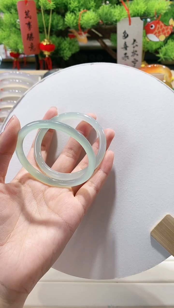 【闪购商品】玛瑙/玉髓手镯未镶嵌44-54