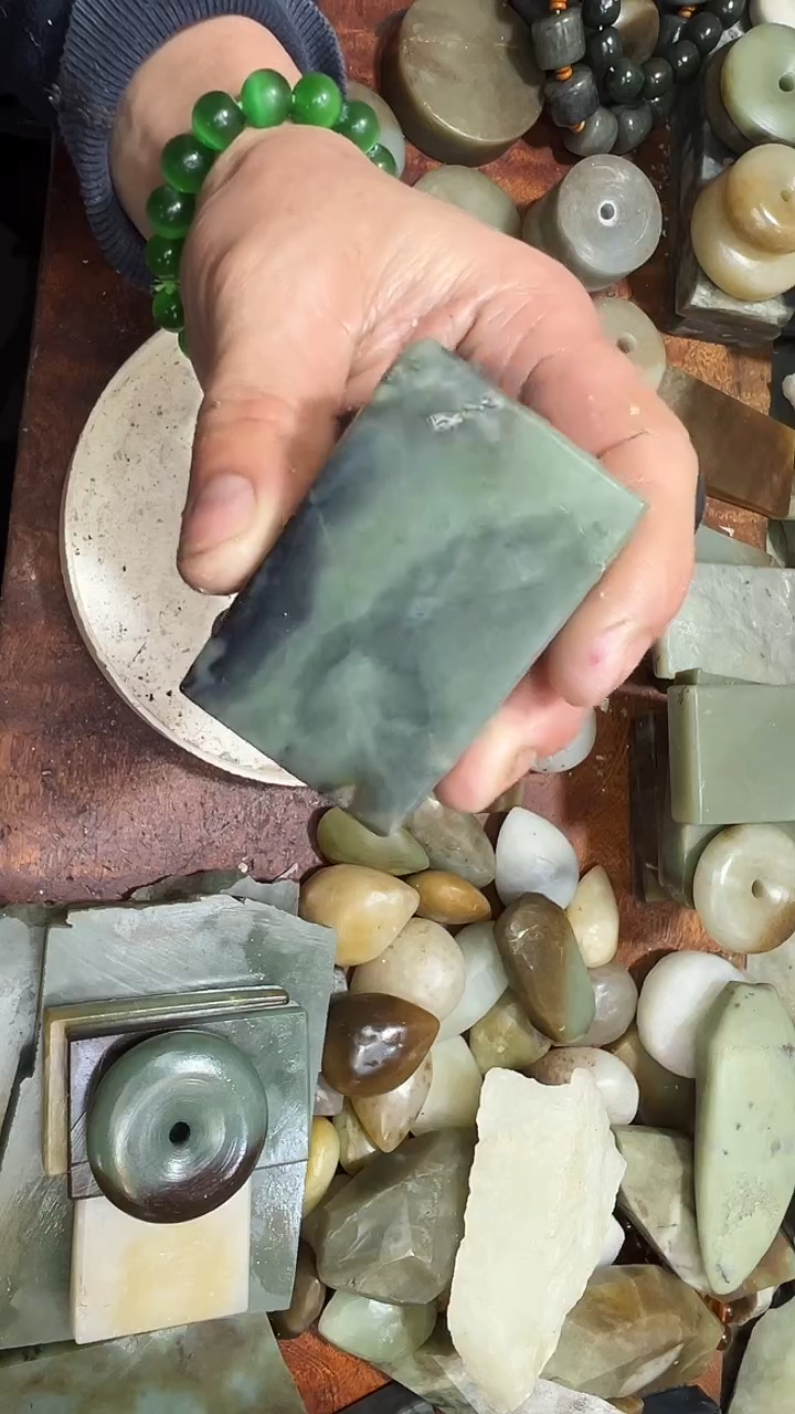 未镶嵌和田玉珠宝半成品1