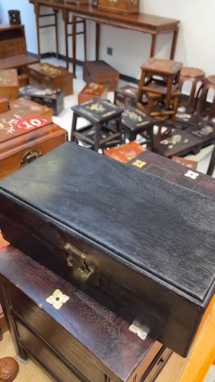 【闪购商品】贡木紫檀素面首饰盒