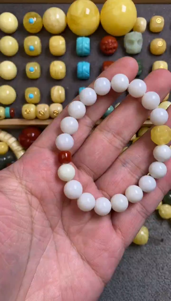 18K金镶嵌和田玉珠宝奇石 