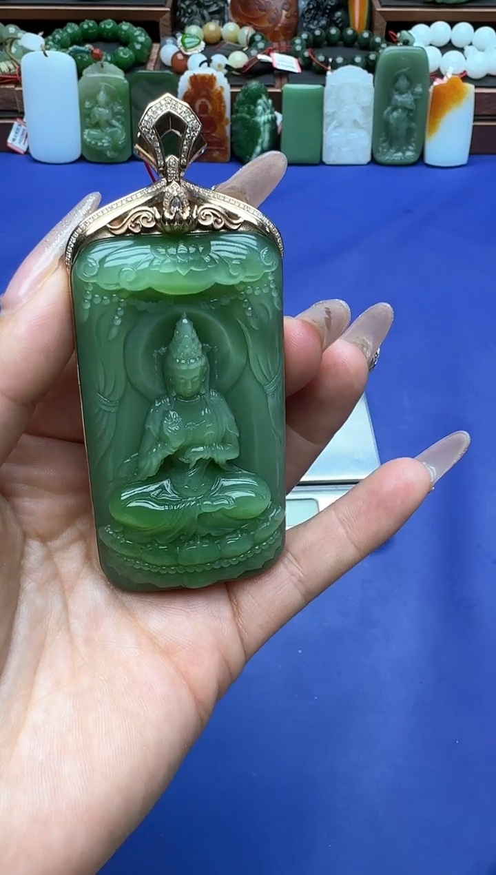 【闪购商品】和田玉挂件18K金镶嵌eb