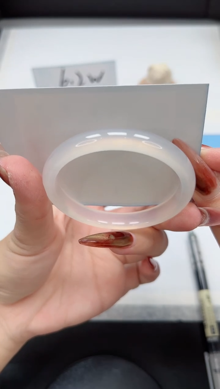 【闪购商品】玛瑙/玉髓手镯未镶嵌215/55.3荔枝