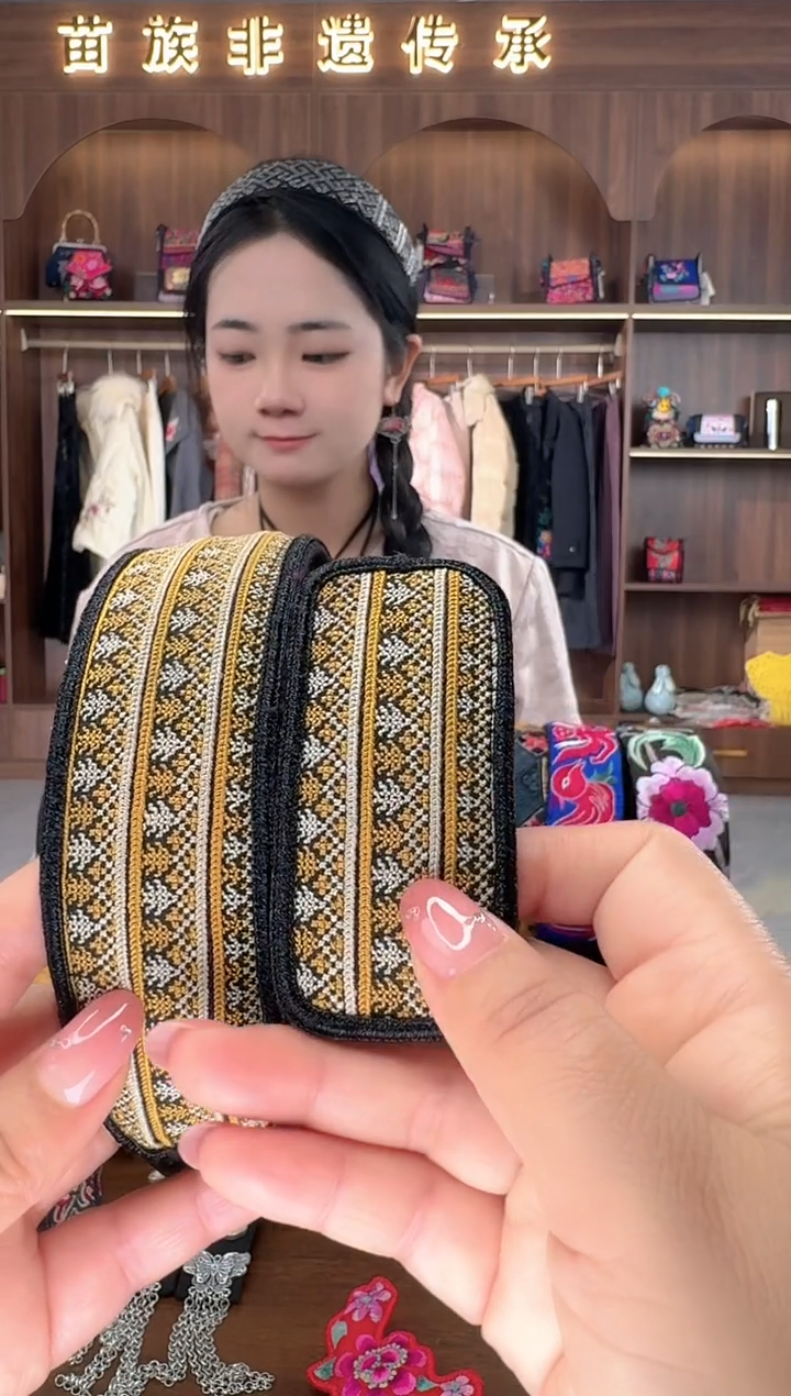 刺绣扶光苗绣传承L18