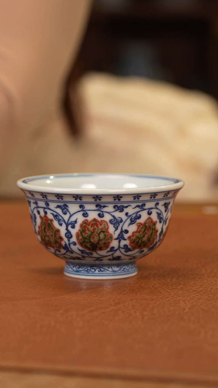 【闪购商品】杯和然窑青花釉里红缠枝莲压手杯