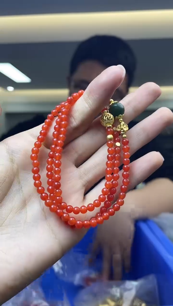【闪购商品】南红玛瑙`未镶嵌多样性发一件