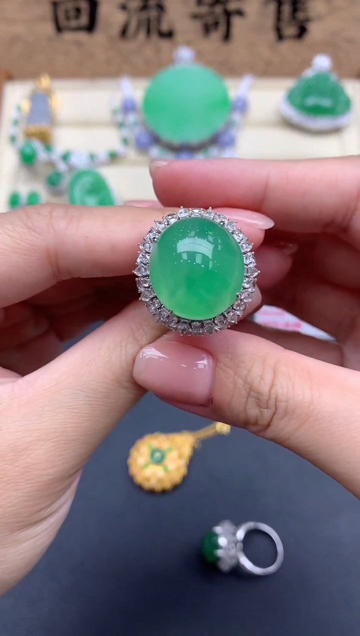 【闪购商品】翡翠戒指18K金镶嵌530-定金43000总价53680