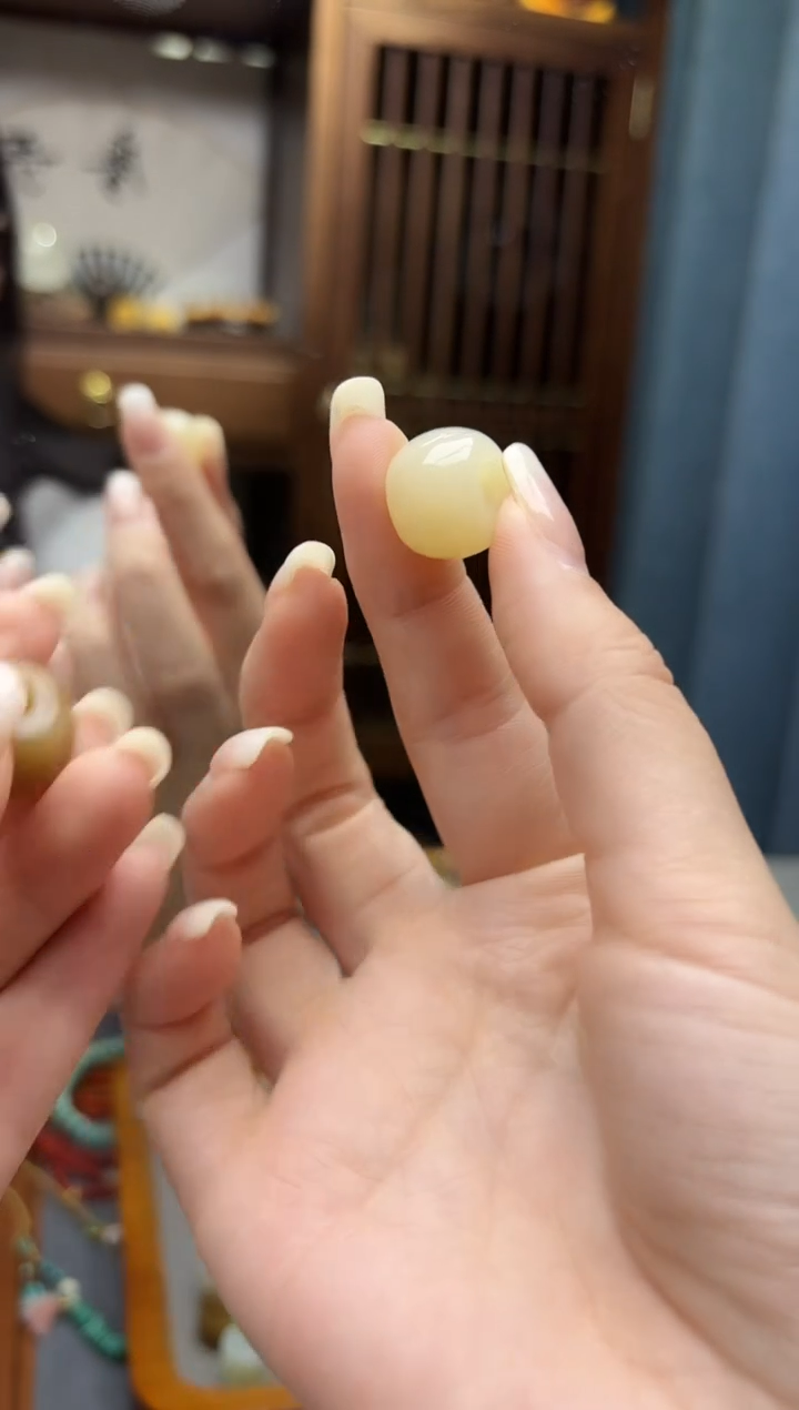 未镶嵌和田玉挂件ᰔ****༅和田玉配件ZD