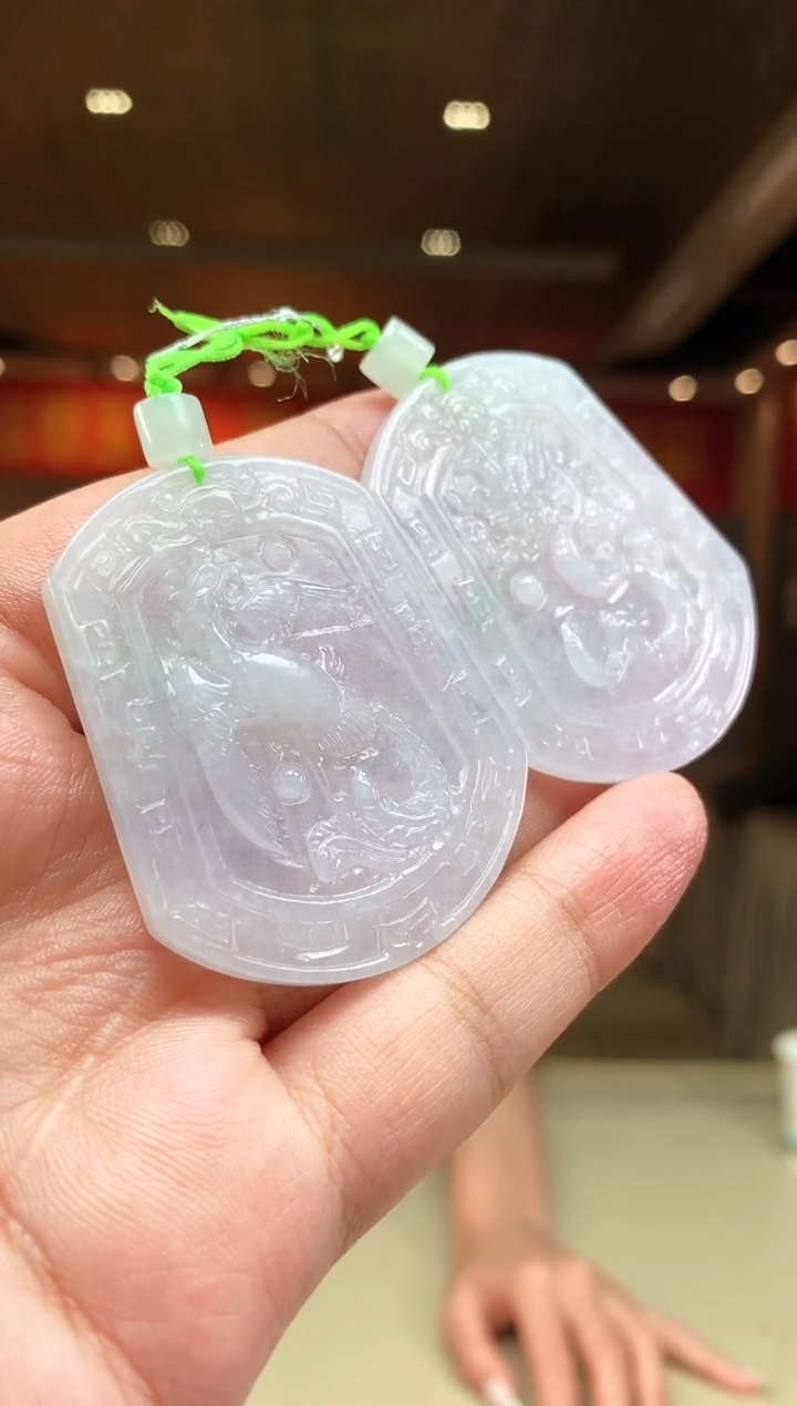 【闪购商品】定制翡翠未镶嵌        *670一对
