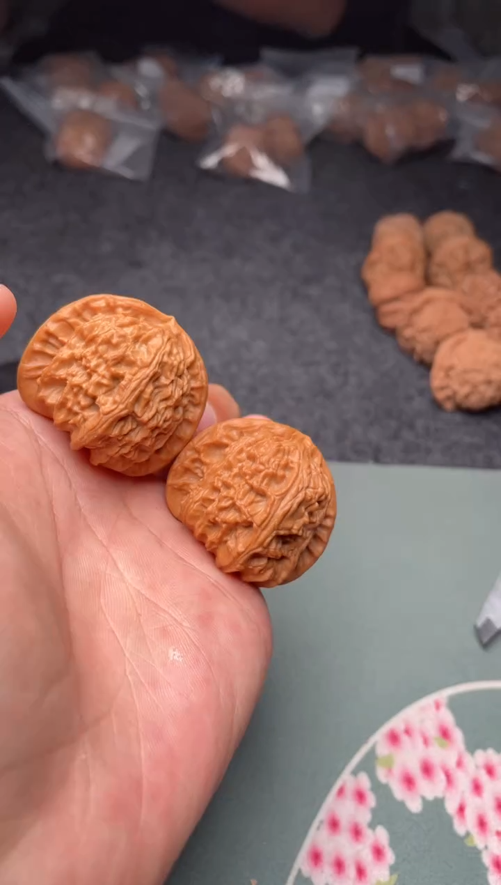 把件文玩核桃a238   白狮子 39尺