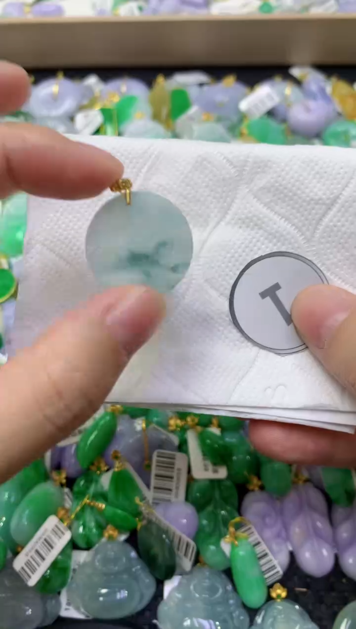 颈饰未镶嵌翡翠天然缅甸翡翠A货