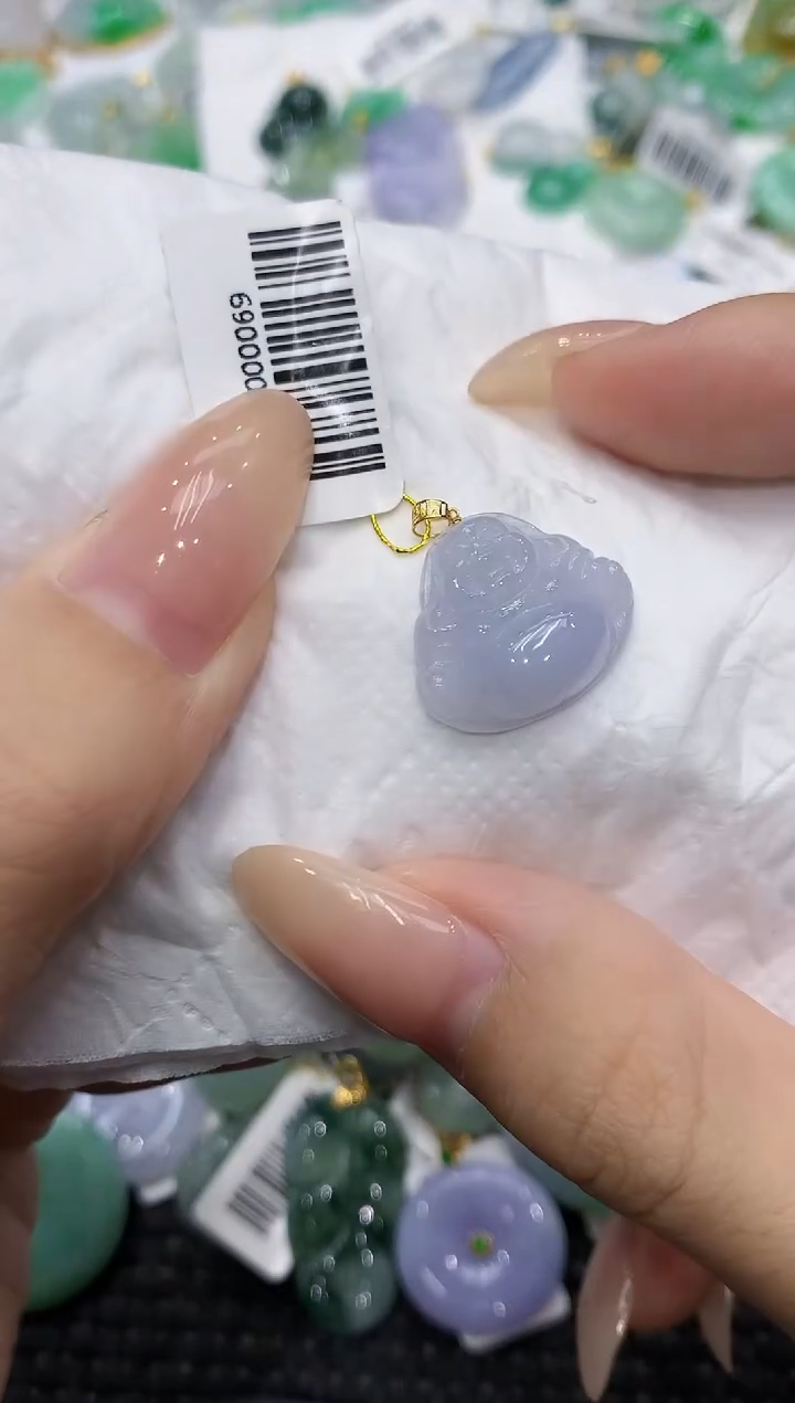 颈饰18K金镶嵌翡翠111111111111