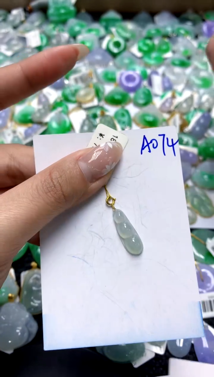 【闪购商品】翡翠颈饰18K金镶嵌111111111111