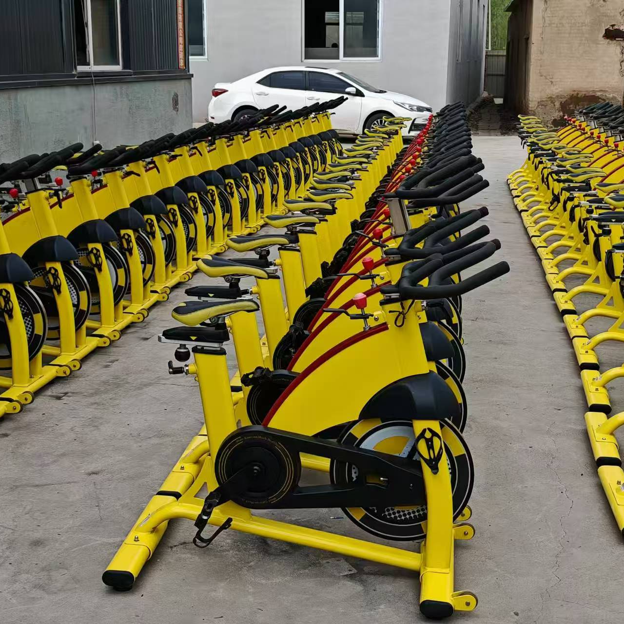 商业专业动感单车，不是偏远地区都包邮到楼下，村镇需要自取