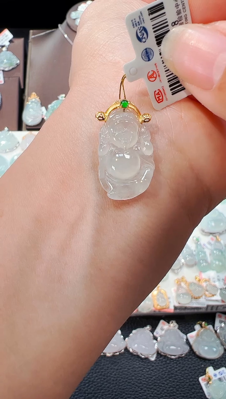 【闪购商品】翡翠吊坠(不含链)18K金镶嵌财神爷吊坠978