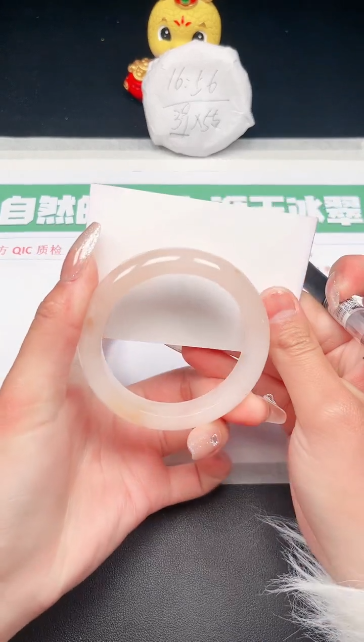 【闪购商品】石英质玉手镯未镶嵌112-56