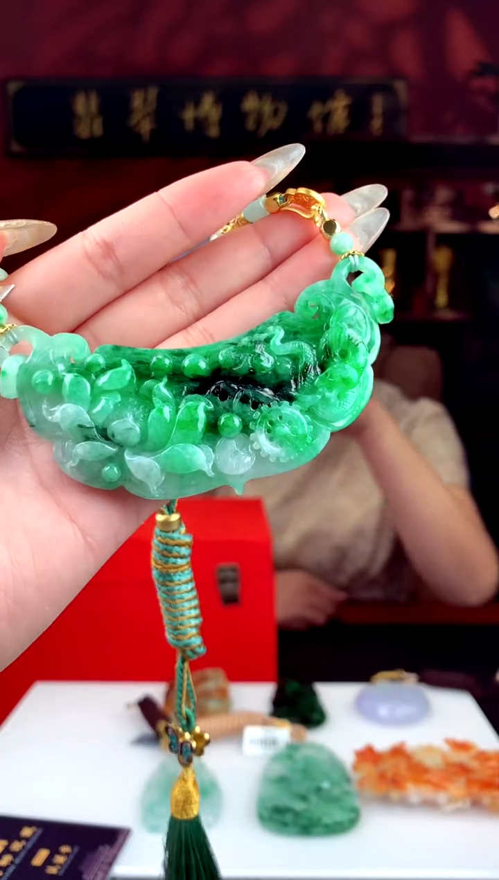 【闪购商品】定制翡翠未镶嵌天然A货翡翠（拍一发一）