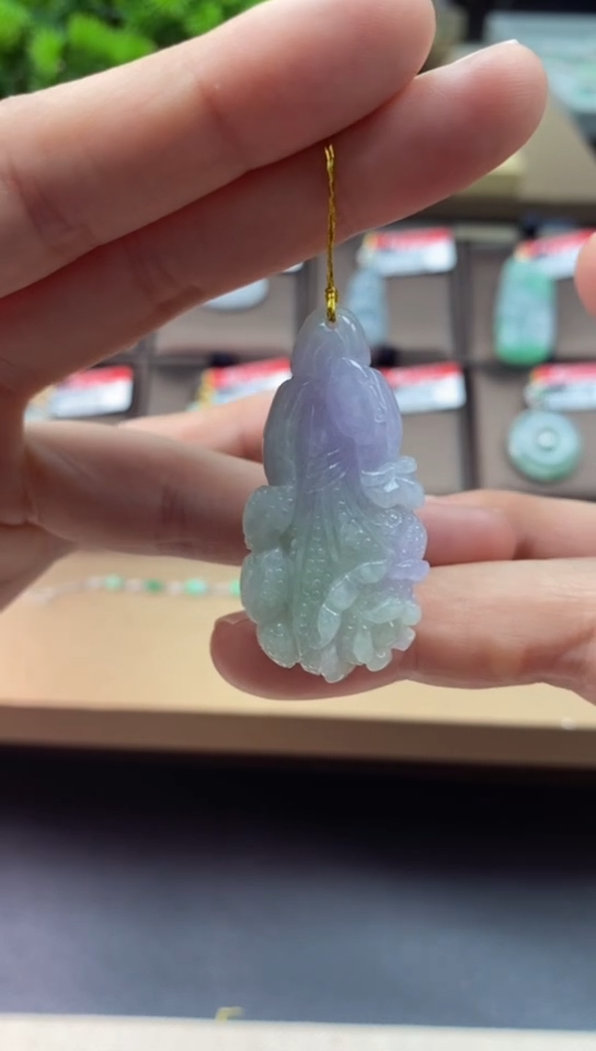 【闪购商品】翡翠颈饰未镶嵌白菜