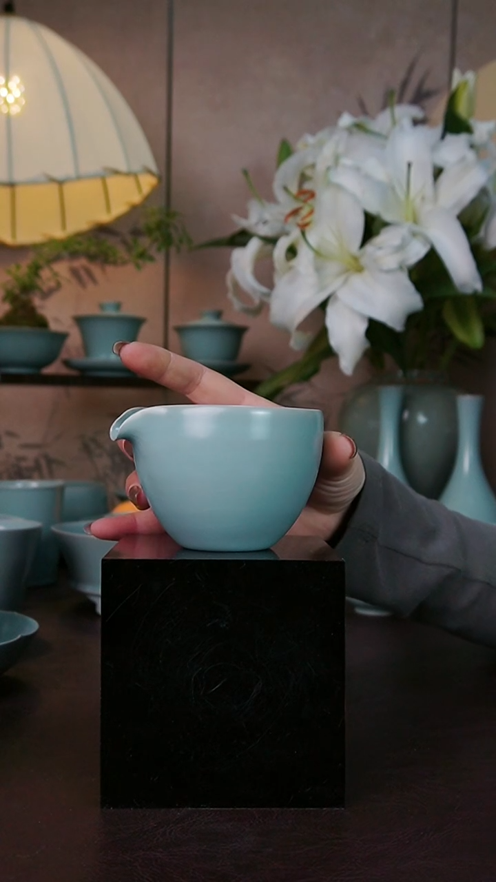 清凉寺汝官窑原产地    微瑕