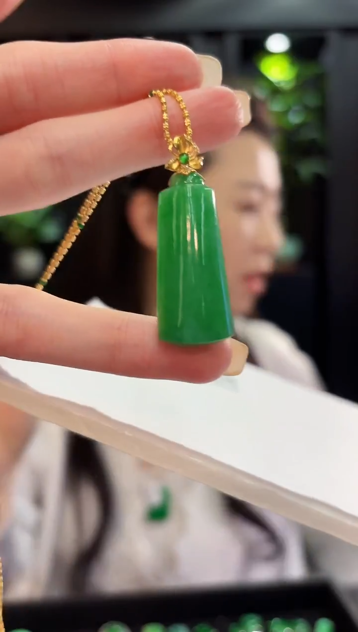 吊坠(不含链)18K金镶嵌翡翠 缅料A货/支持复检/一件