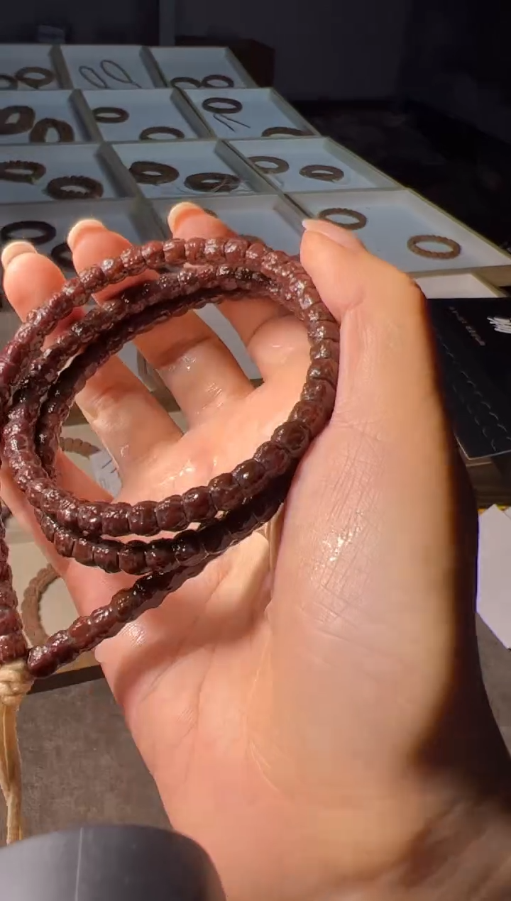 金刚菩提手串精挑龙切老树籽佛手108长串6-7mm左右