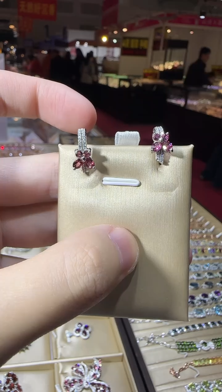 银S925镶嵌耳饰石榴石耳扣款