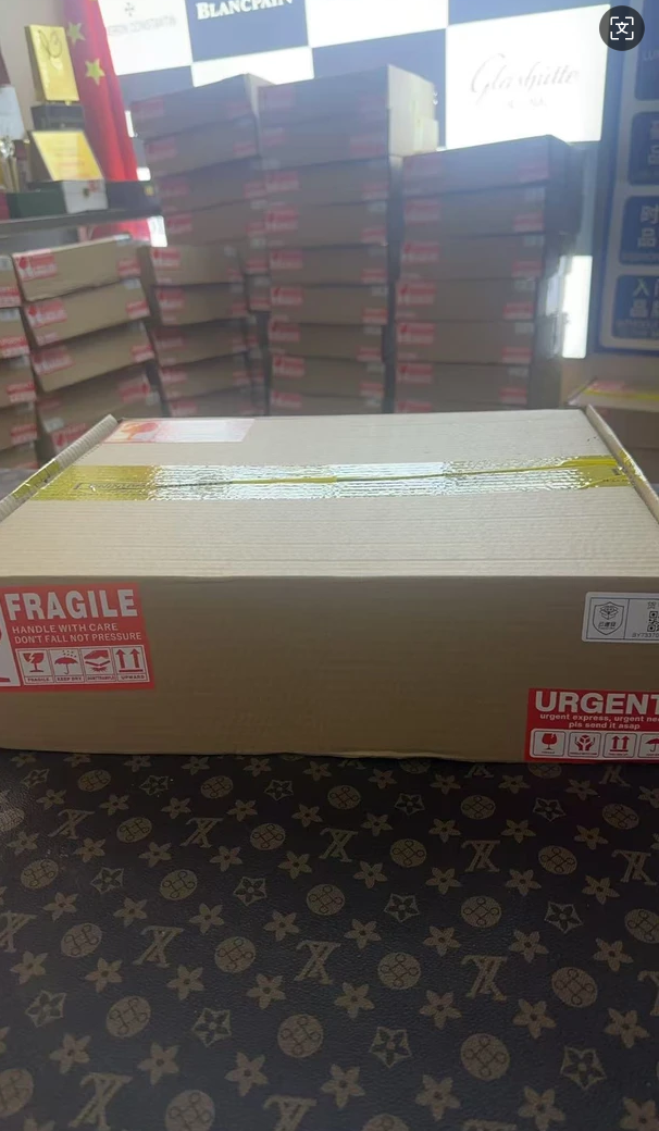 【万象汇直发】全新未开使用未拆封(腕表)LSG