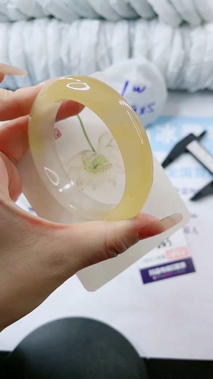 【闪购商品】石英质玉手镯未镶嵌多样性发货V663