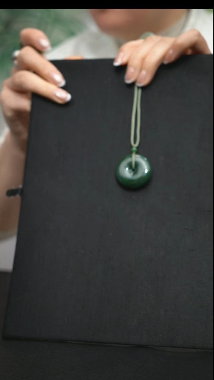 颈饰未镶嵌和田玉颈饰 未镶嵌 和田玉