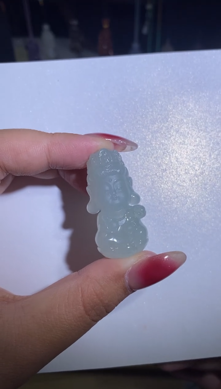 颈饰未镶嵌翡翠虚空宝宝佛