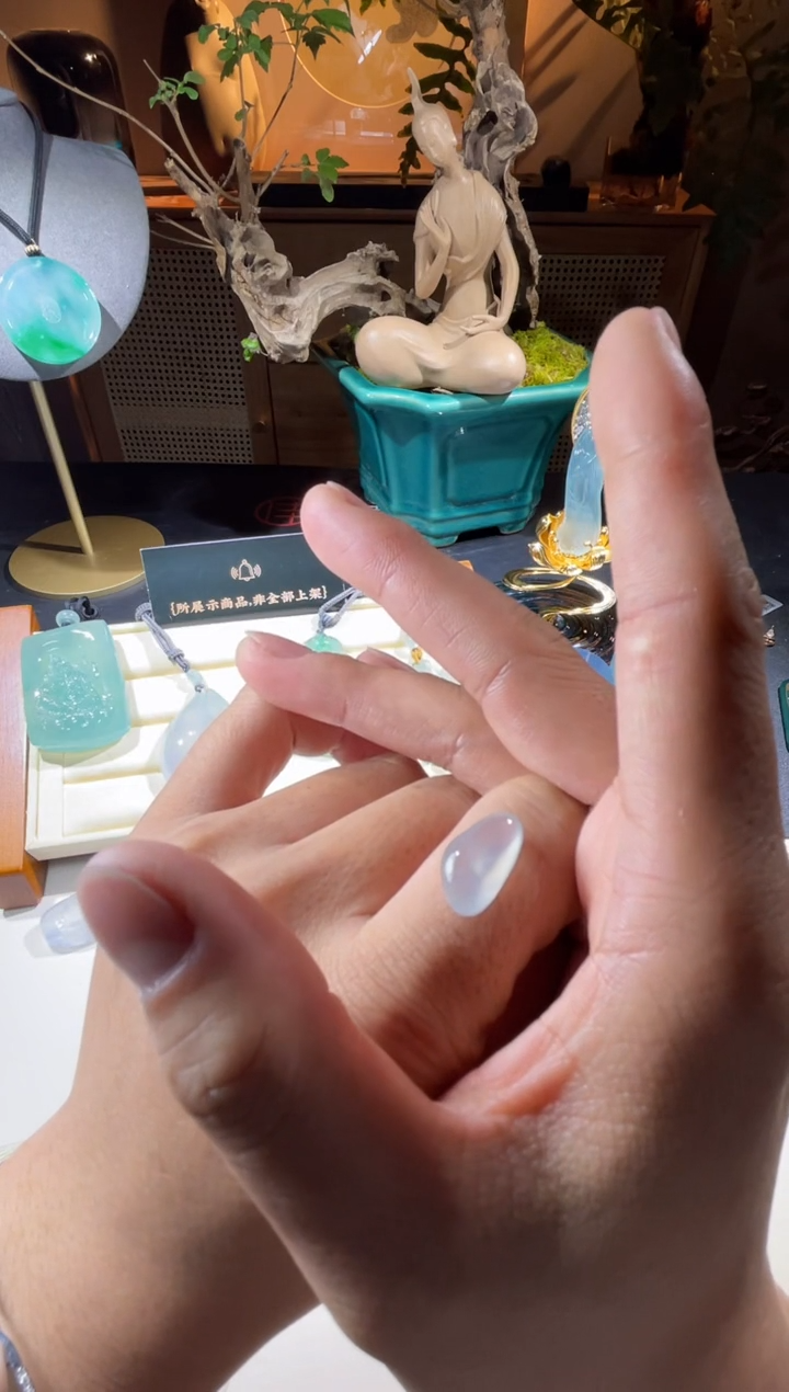 【闪购商品】定制翡翠未镶嵌大牛高冰底裸石06