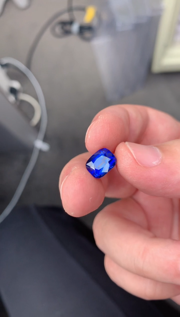 【闪购商品】蓝宝石裸石未镶嵌5ct皇家蓝