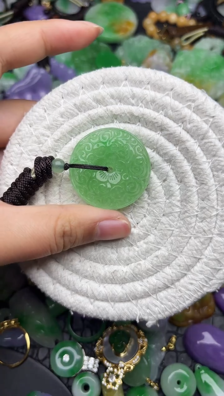 颈饰未镶嵌翡翠缅甸翡翠吊坠