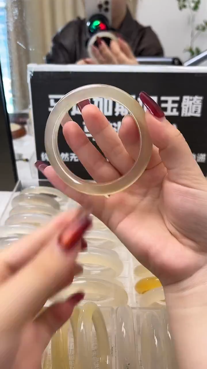 手镯玛瑙/玉髓未镶嵌57