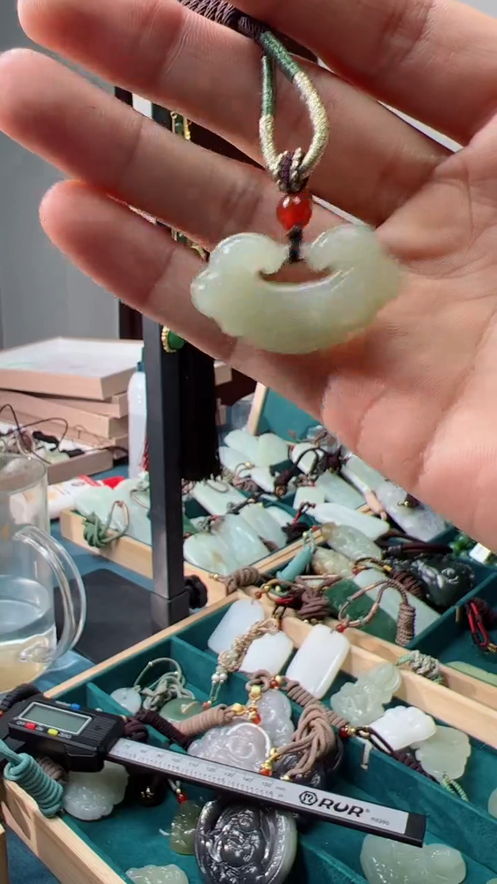 【闪购商品】和田玉吊坠未镶嵌多样性发货拍一发一