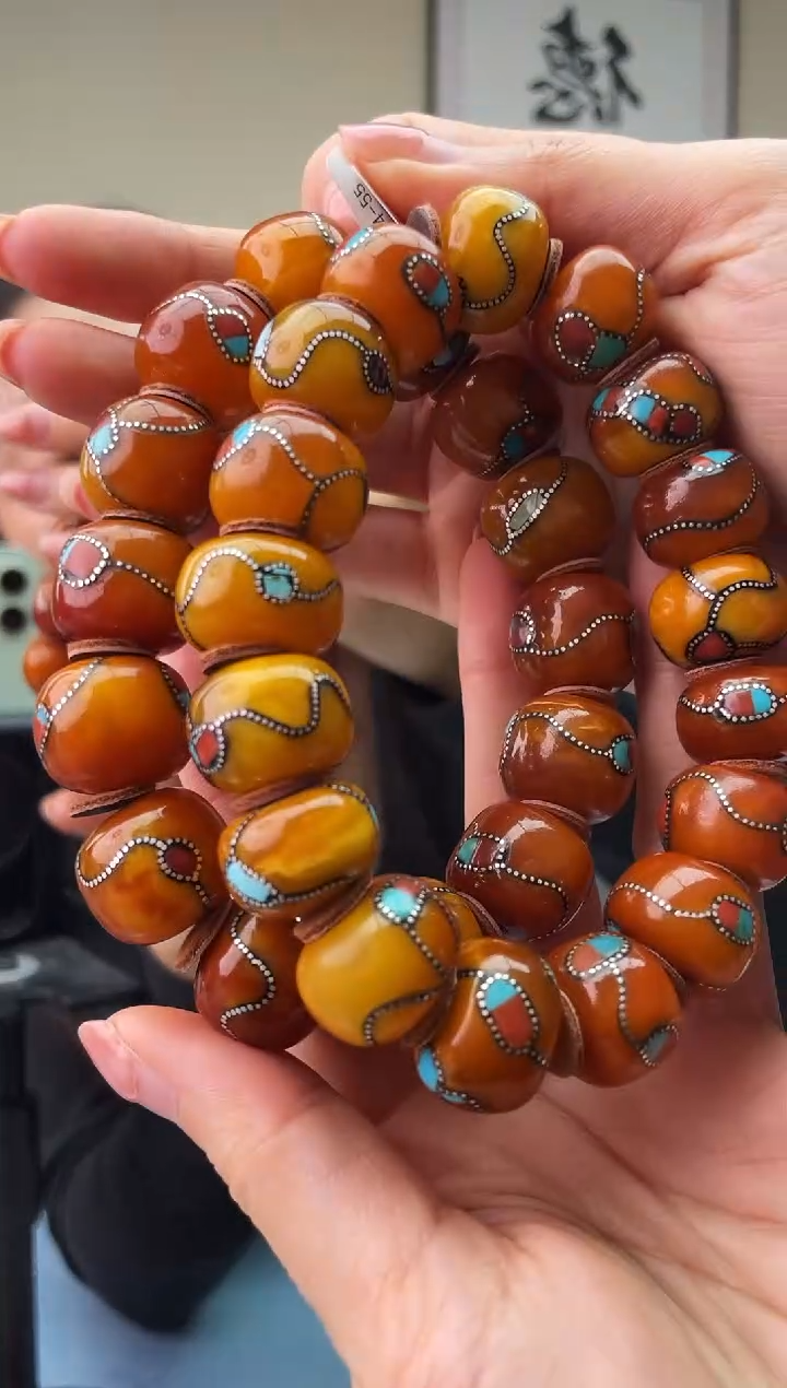 琥珀未镶嵌珠宝奇石T054 17假一罚十，多样性发一件