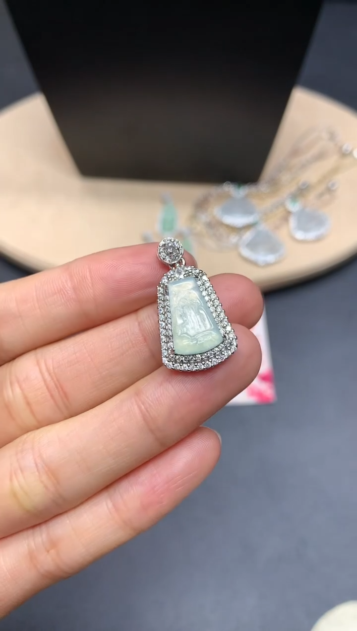 【闪购商品】翡翠吊坠(不含链)银S925镶嵌山水牌【多样性发其一】