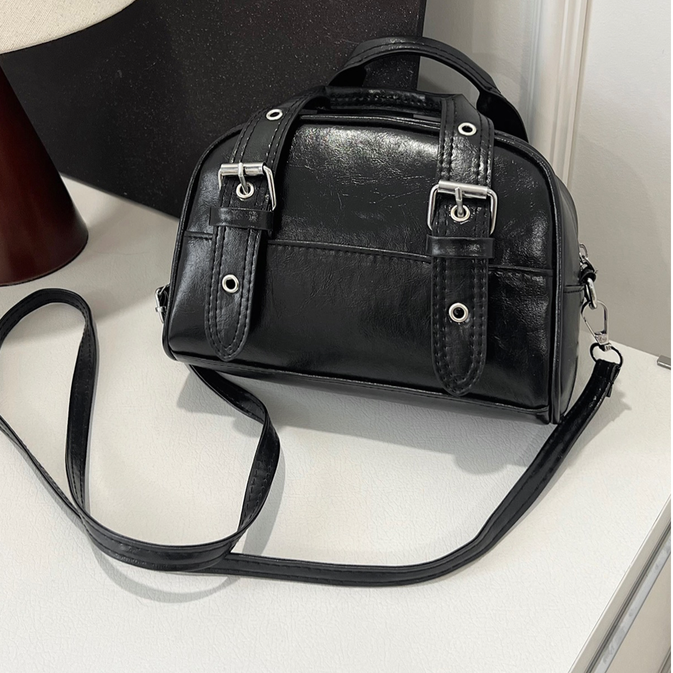 潮流百搭斜挎便携式简约多功能女士肩包黑色时尚休闲包