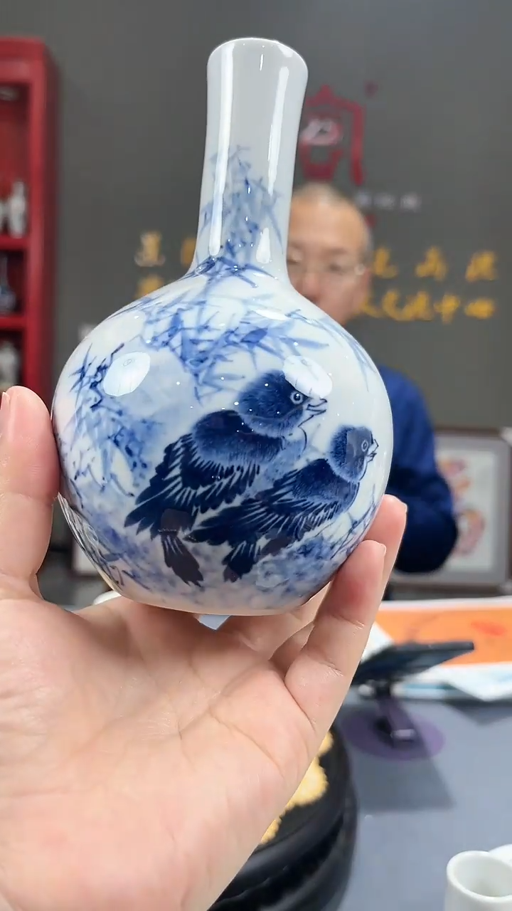 【闪购商品】官窑瓷画院719官窑瓷画院卢雁竹子赏瓶