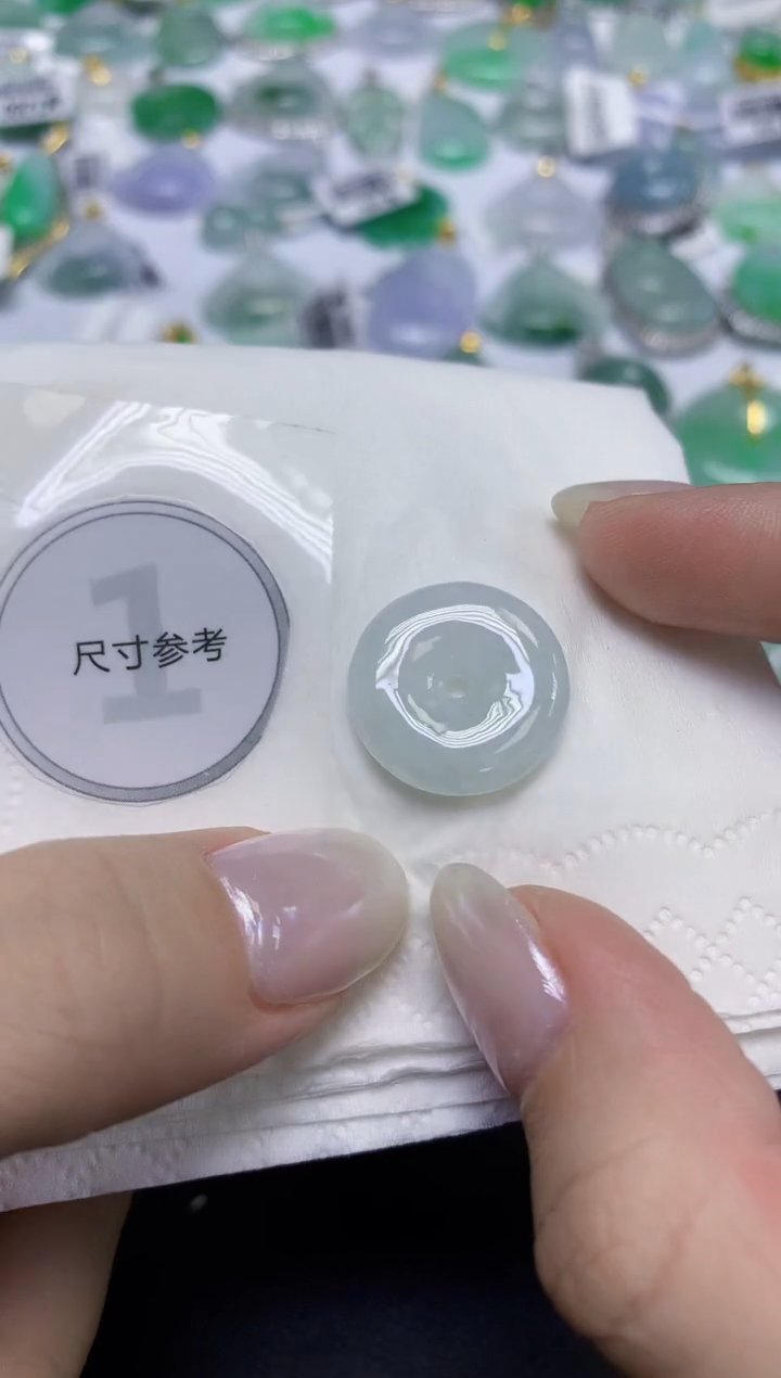 颈饰未镶嵌翡翠天然缅甸翡翠A货百元以上9元证书费自理