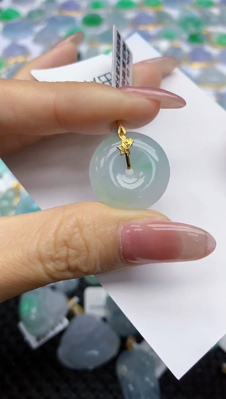 【闪购商品】翡翠挂件18K金镶嵌天然翡翠A货