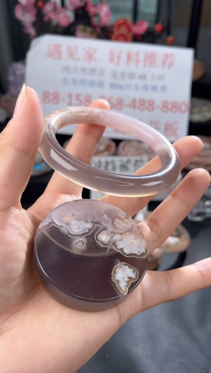 【闪购商品】石英质玉手镯未镶嵌57