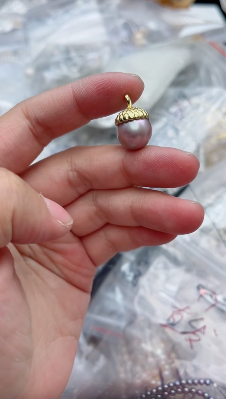 吊坠(不含链)未镶嵌淡水珍珠多样性发其一，非无暇