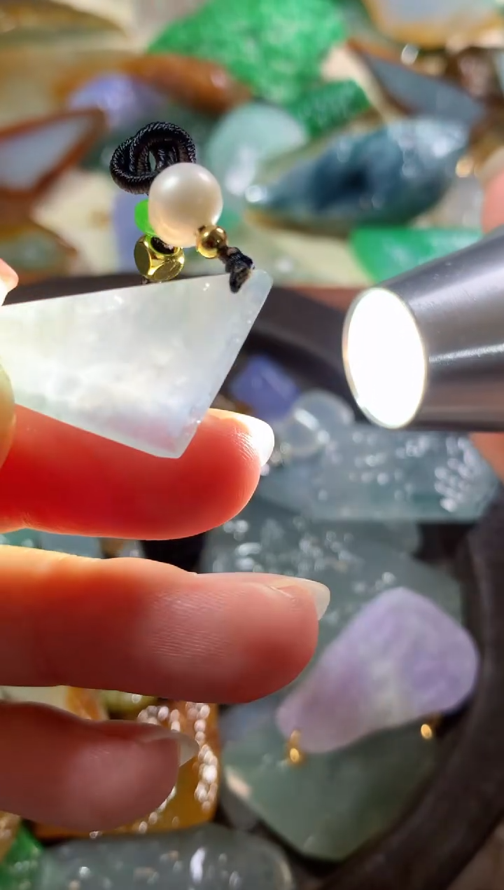 【闪购商品】翡翠未镶嵌吊坠(不含链)吊坠