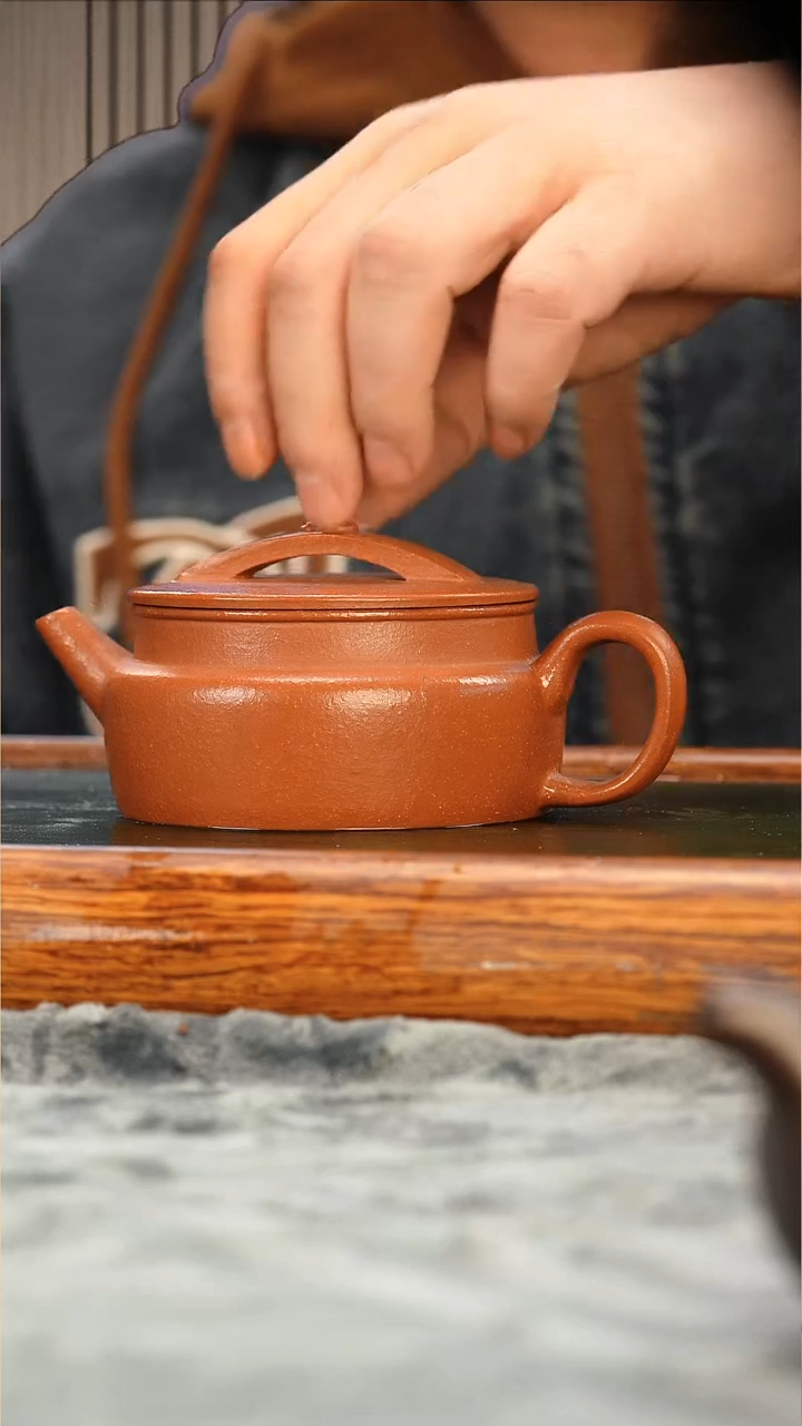 茶壶紫砂金降坡改体汉瓦