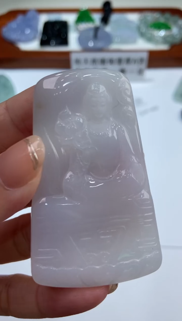 翡翠未镶嵌挂件281479   