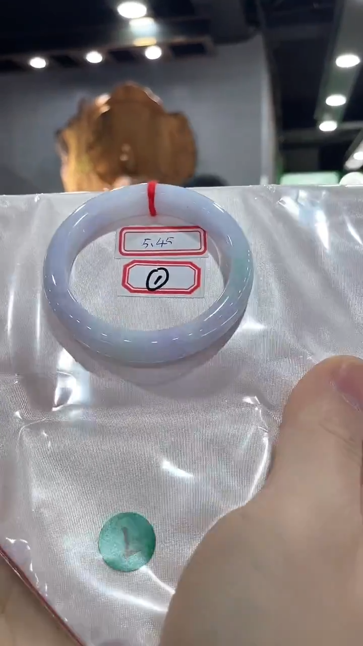 未镶嵌手镯翡翠30