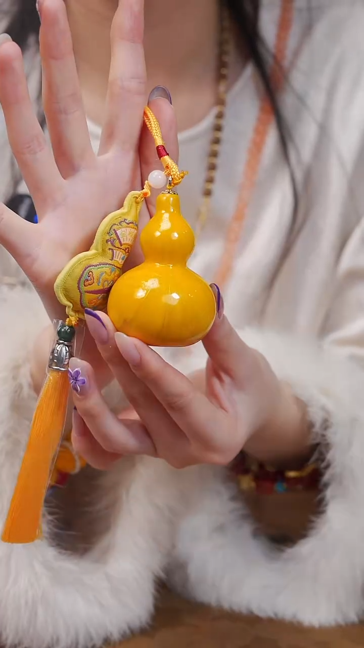 356漆艺工艺小葫芦29.9